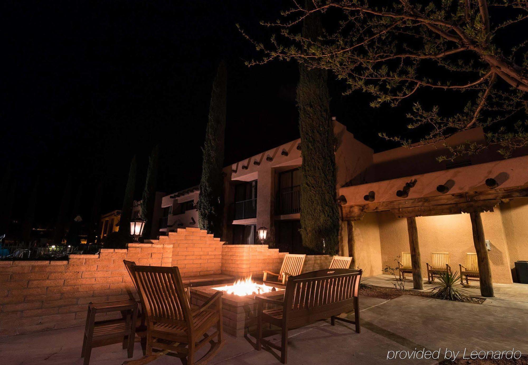 Courtyard Page At Lake Powell Exterior photo