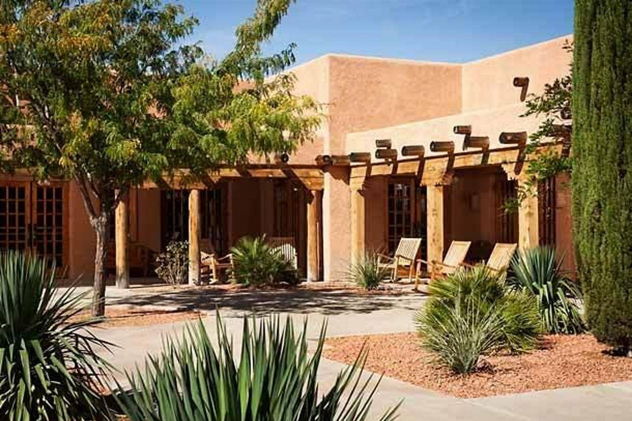 Courtyard Page At Lake Powell Exterior photo